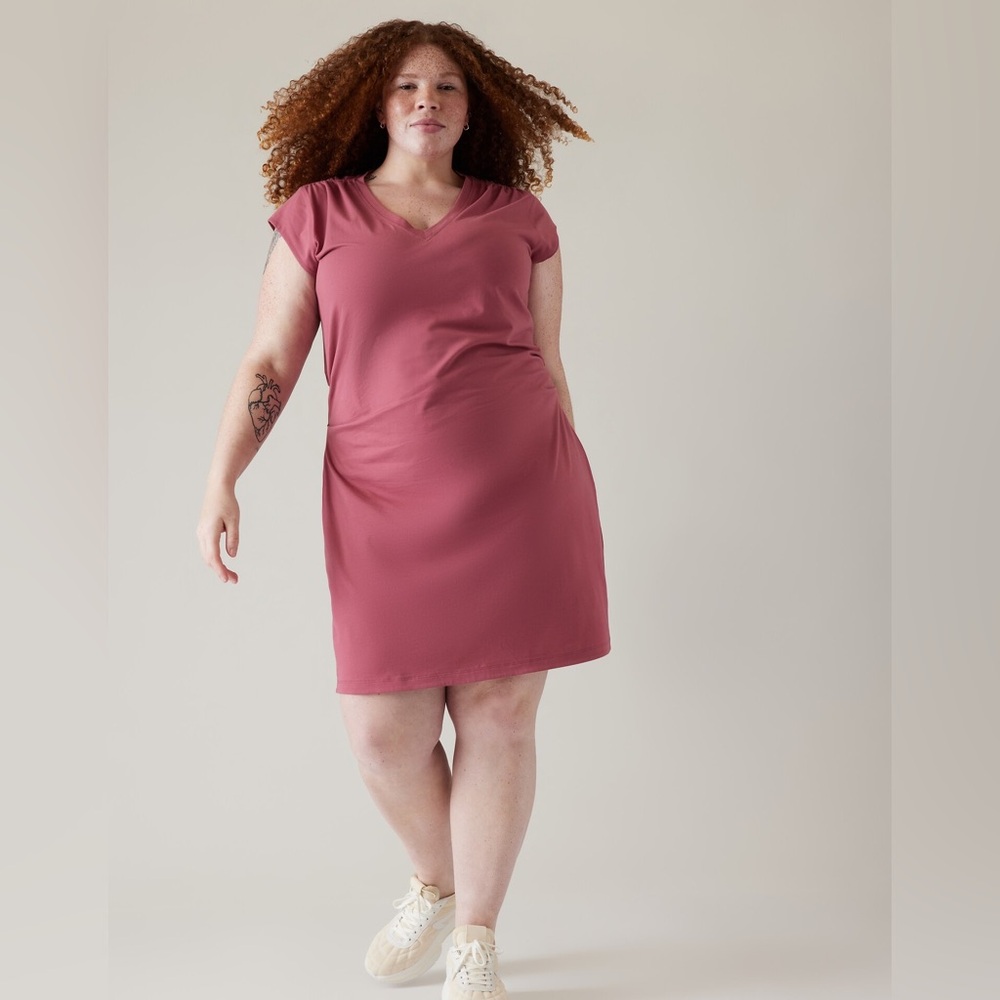 ATHLETA Effortless Tee Dress – XL – Berry Pink – Stretchy, Lightweight Comfort